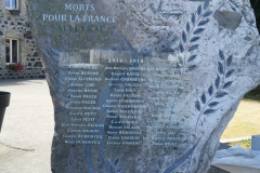 monument aux morts. Les roches qui dansent